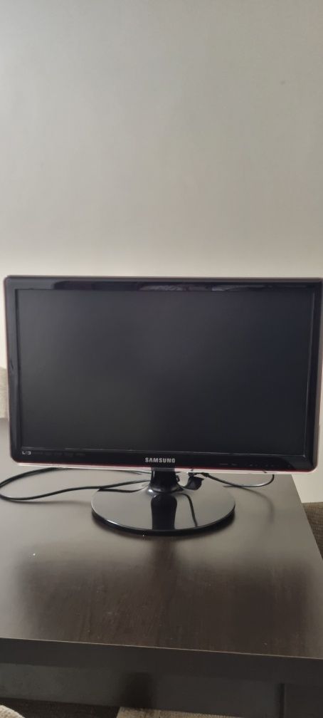 TV/monitor led 22` Samsung