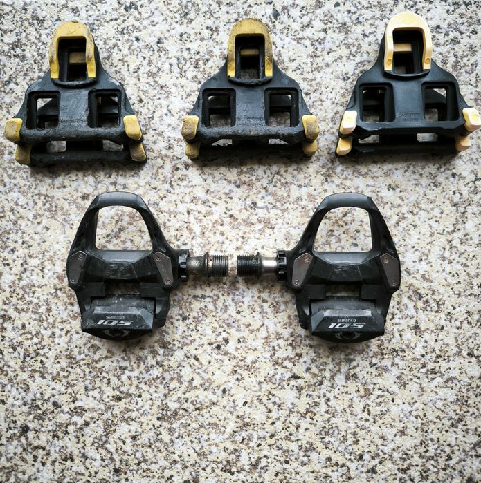 Pedais Shimano SPD SL 105, para bike de estrada