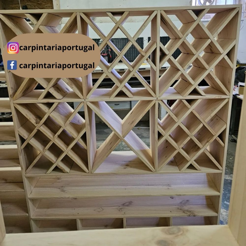 Adegas e garrafeiras personalizadas
