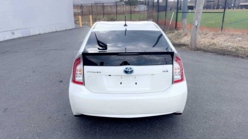 Toyota Prius Persona Series      2015