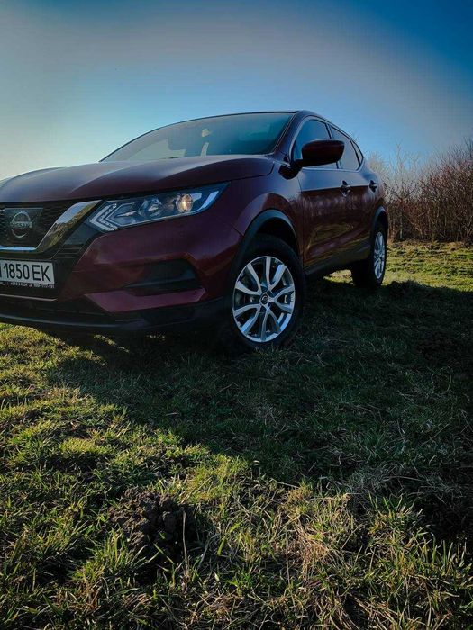 Nissan Rigue  . Подобова оренда без водія