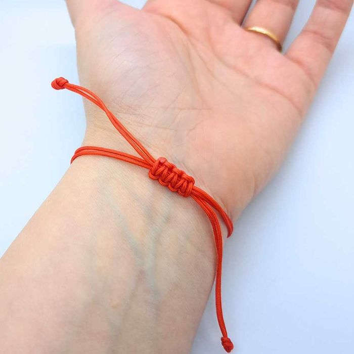 Bransoletka czerwony sznurek - sznurkowa