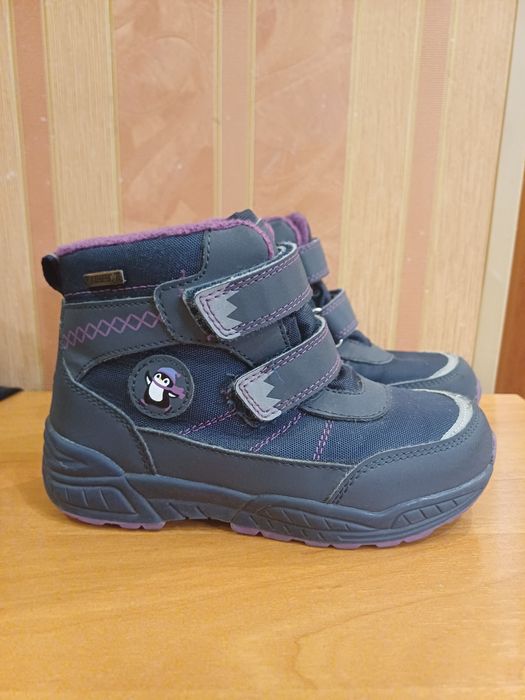 Ботінки, сапожки, чобітки