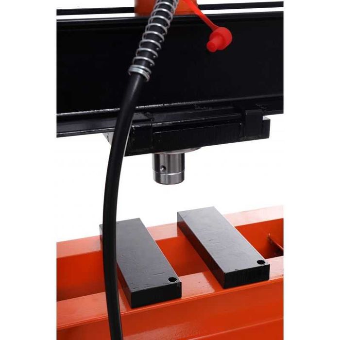 KRAFT&DELE Prasa Hydrauliczna Stal Konstrukcyjna 30t 0-1020mm KD317