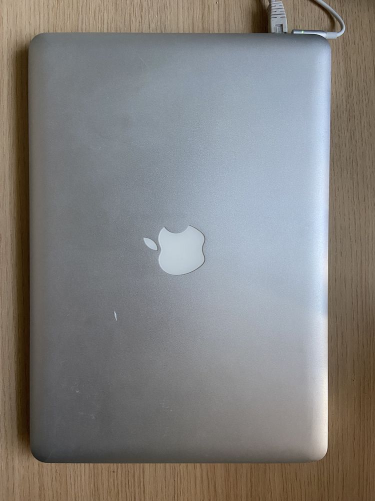 Apple MacBook Pro 13, late 2011, I5, 16GB RAM, 250GB SSD