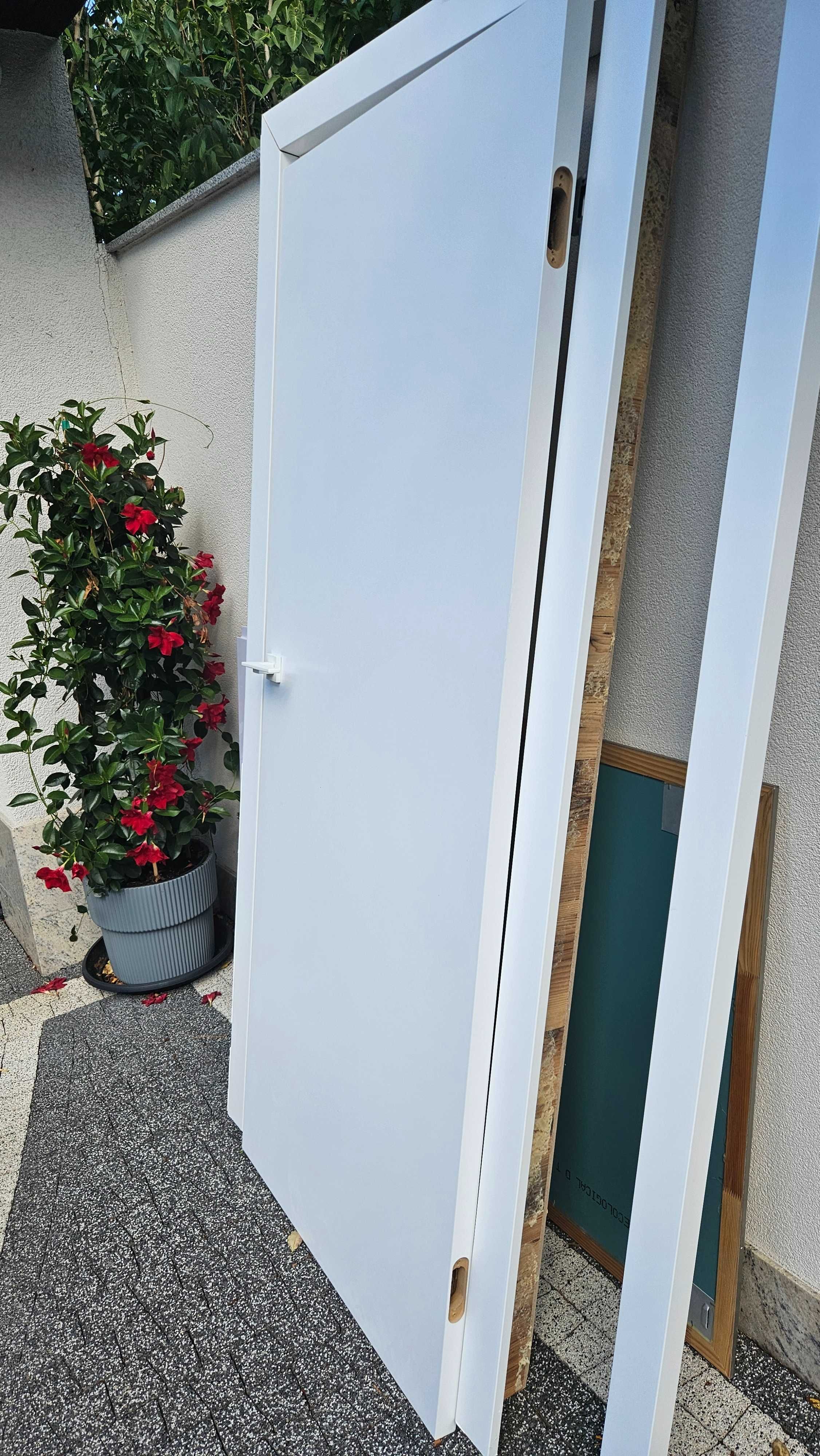 Porta drzwi wewnętrzne 80 białe kompletne z ościeżnicą
