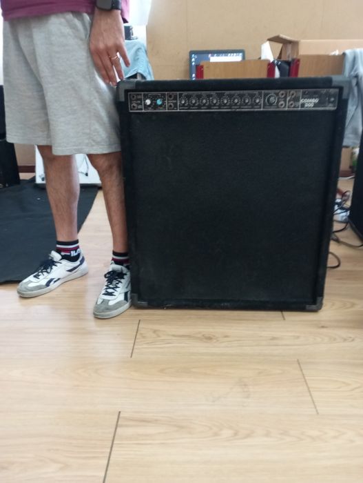 Amplificador / Coluna guitarra ou baixo peavey