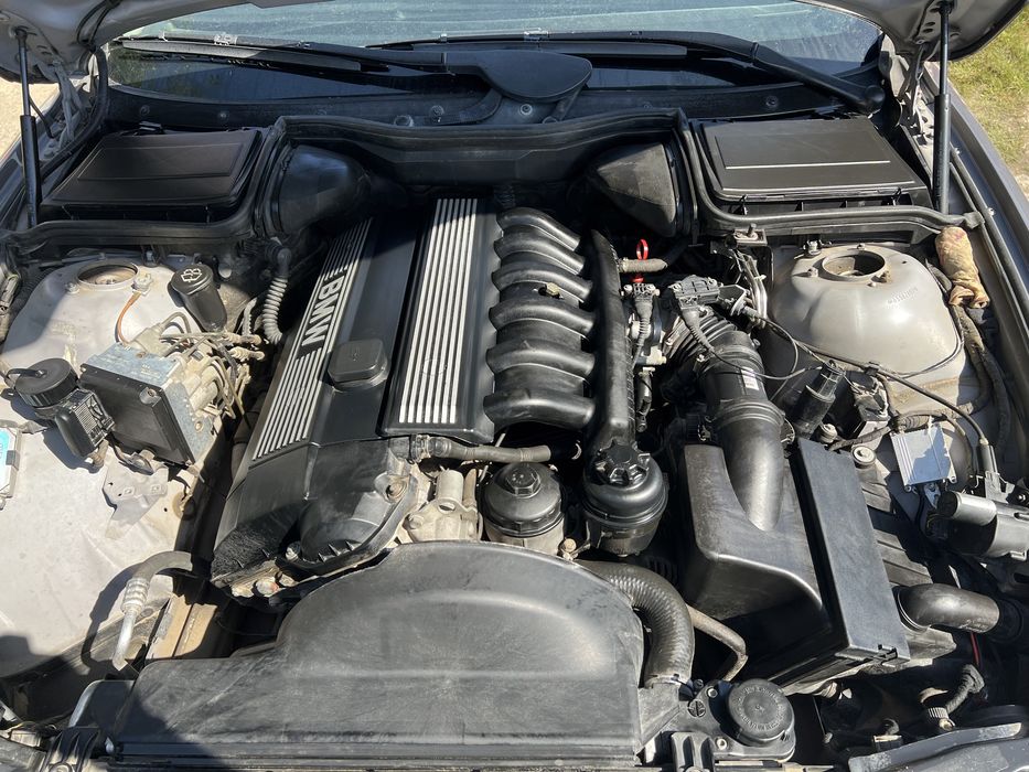Продам BMW 523 1998
