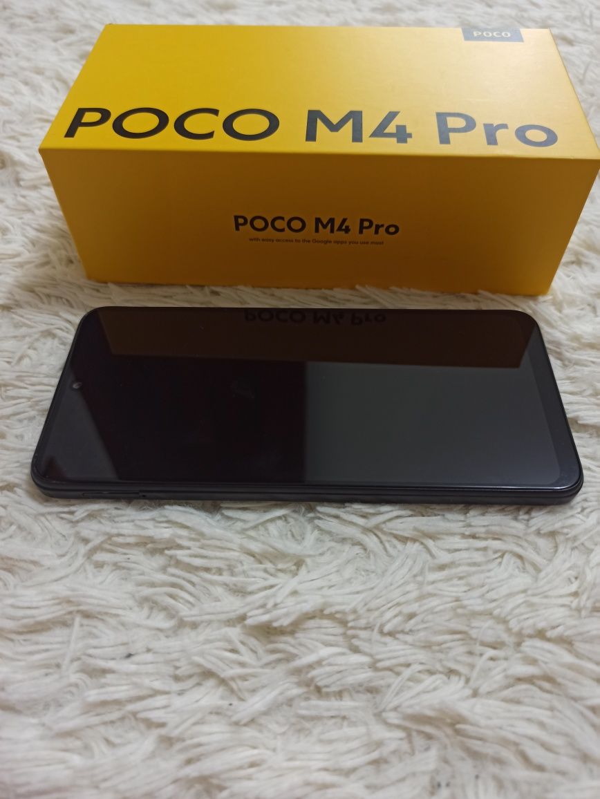 poko m4 pro з коробкою та чехлом