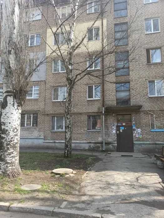 Продажа 2-х комнатной квартиры  на Кузнецова 3/5 эт.