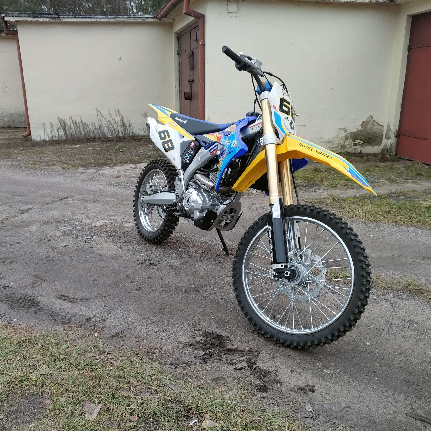 Cross Barton MZ 250cc