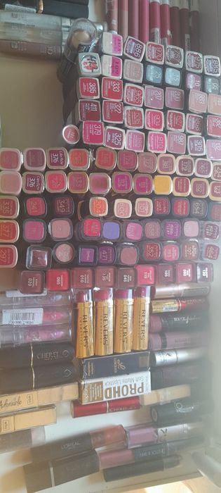 Губные помады. L'оreal