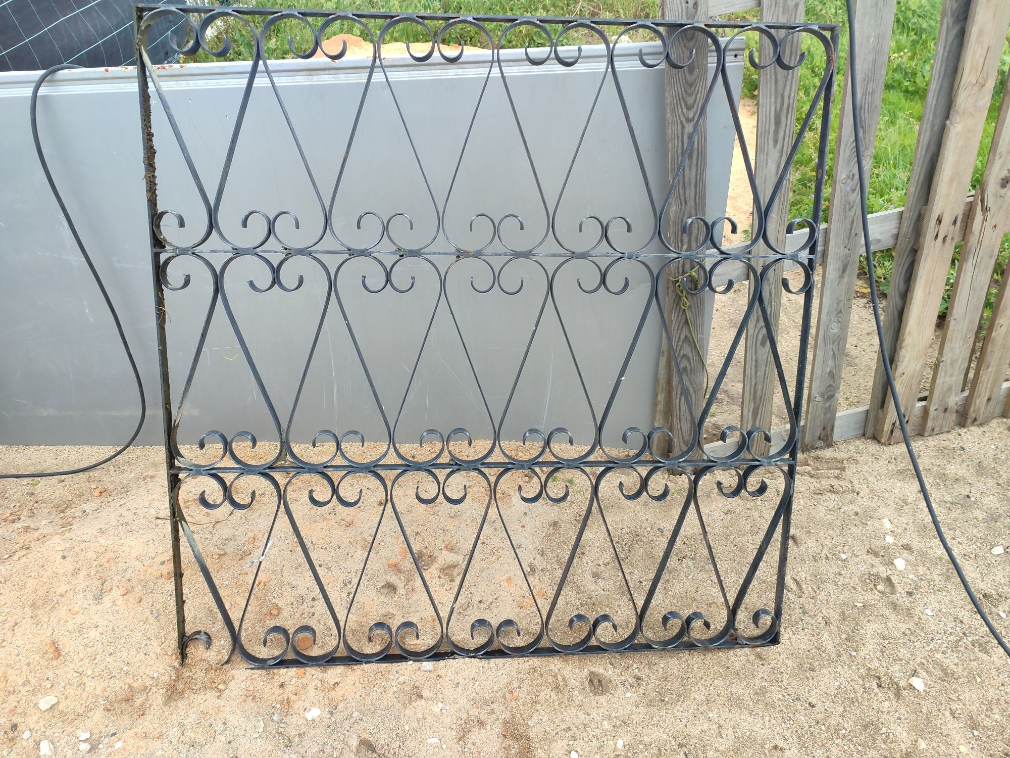Grade ferro 120x120cm