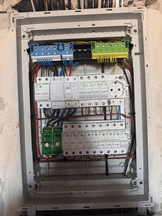 Шукаю електрика в свою бригаду