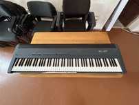 Продається піаніно Roland FP-8