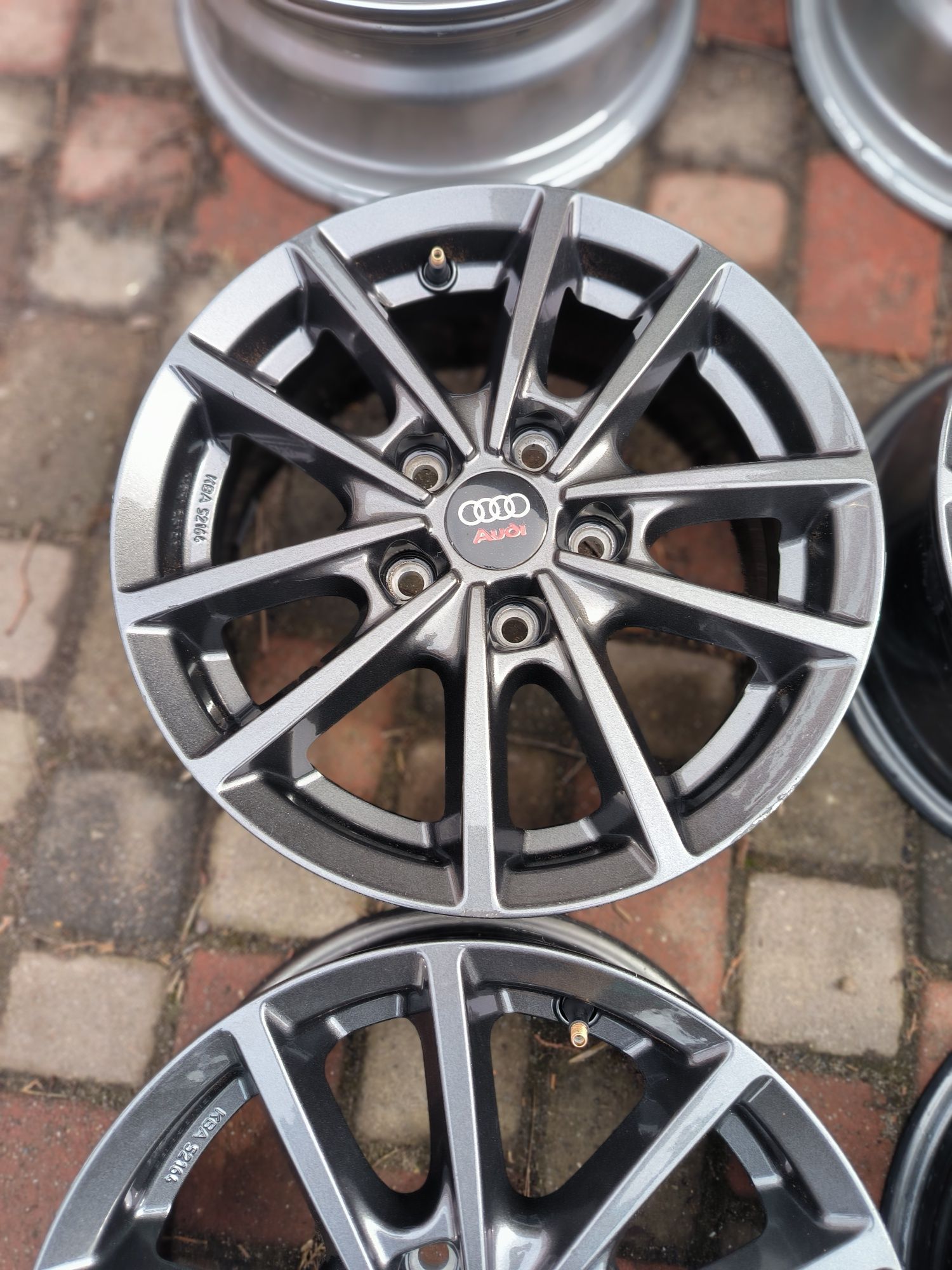 Felgi aluminiowe 15 Audi A3 A4  5x112