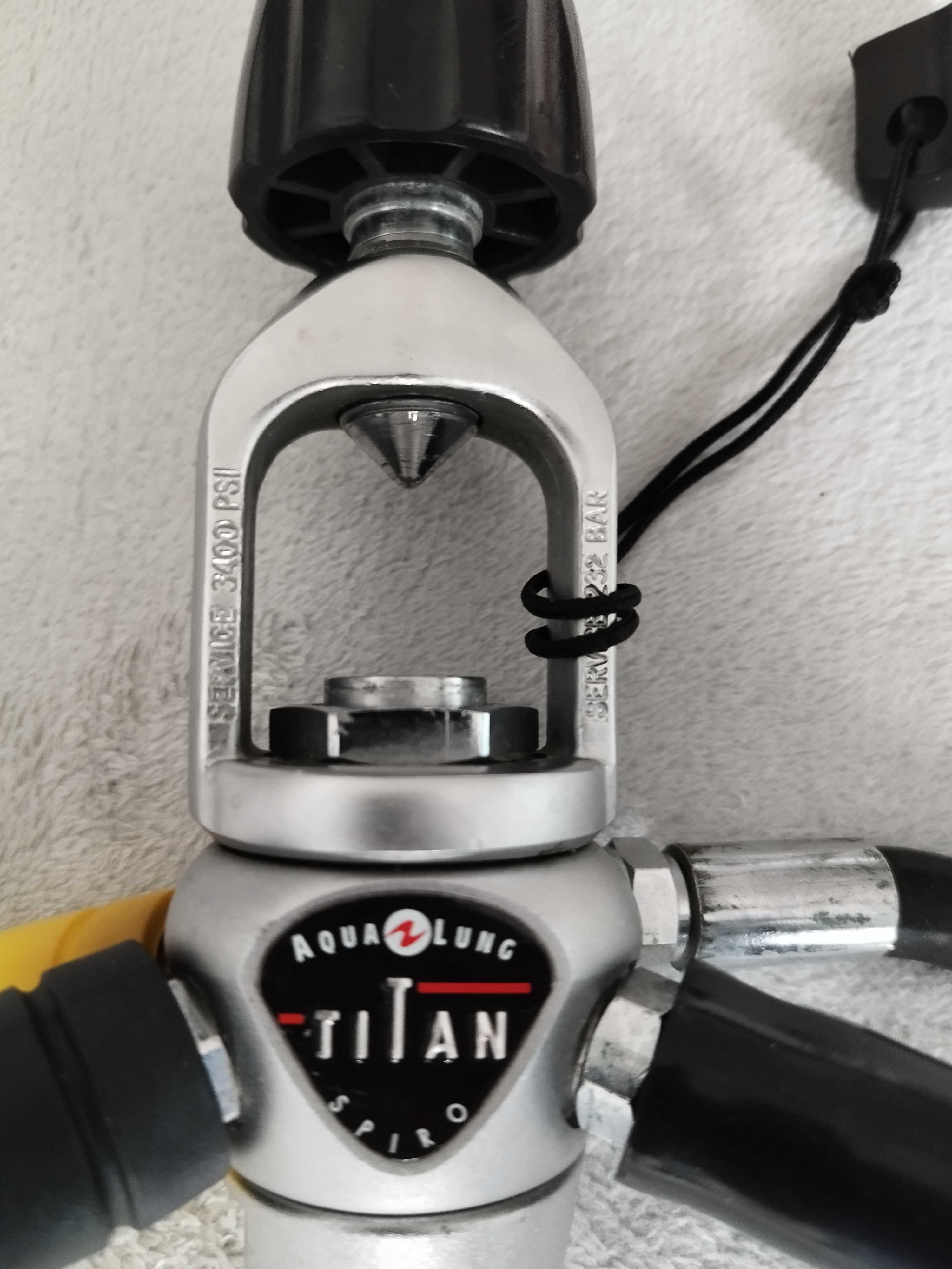 Aqualung Titan Spiro
