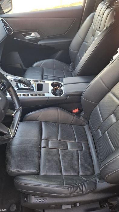 DS7 Crossback E-Tense GrandChic Hybrid
