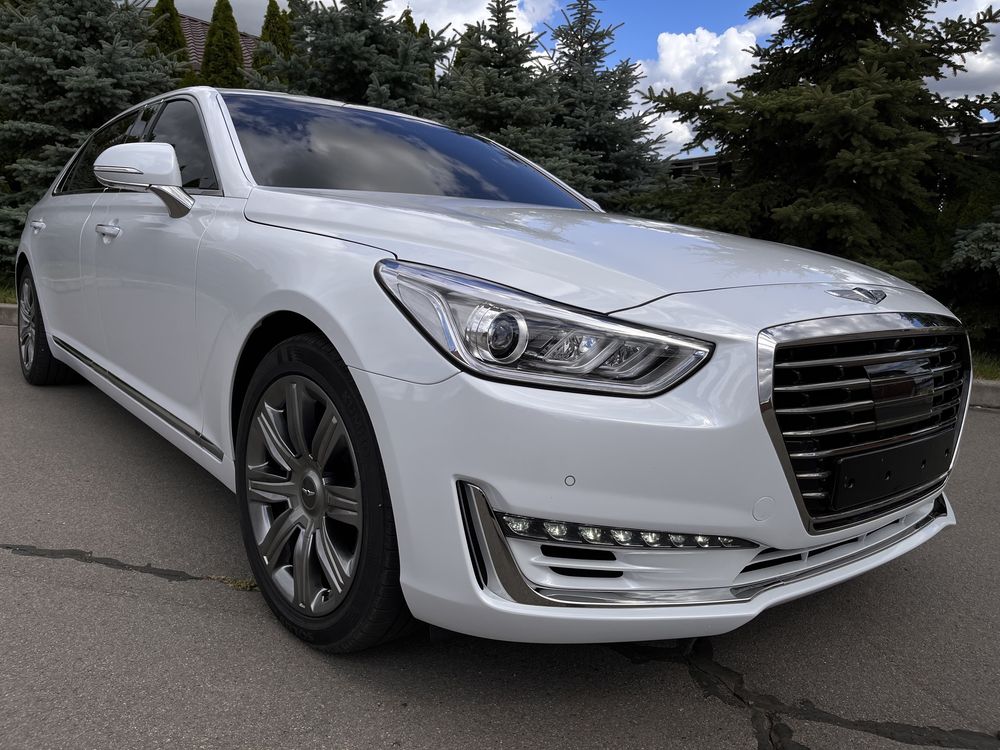 Genesis G90Limusine