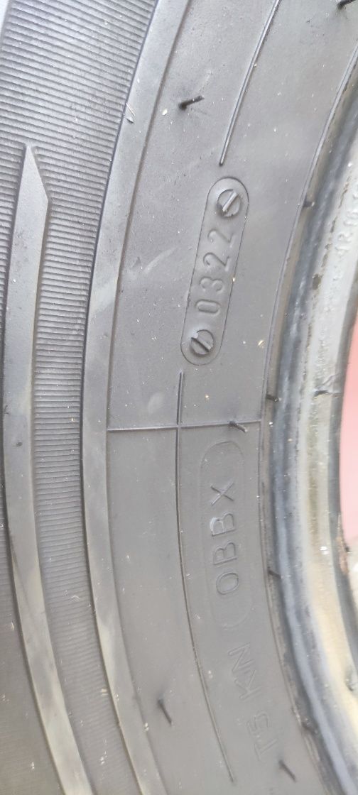Sprzedam opony do busa 215/75/16c letnie