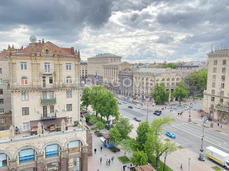 Хрещатик 13. Майдан незалежності. Грушевського.