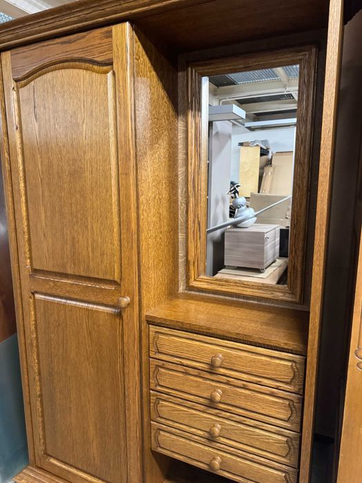 Przedpokój drewniany garderoba rustykalna szafa drewniana