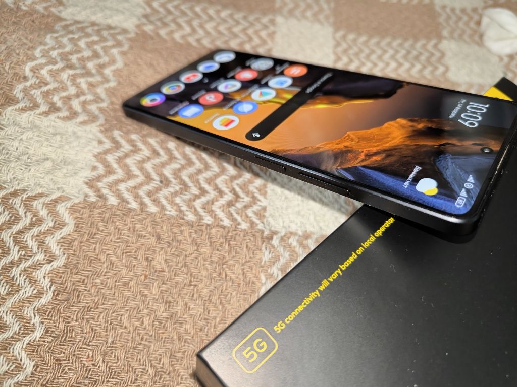 Poco f5 256/8+6 идеальное состояние