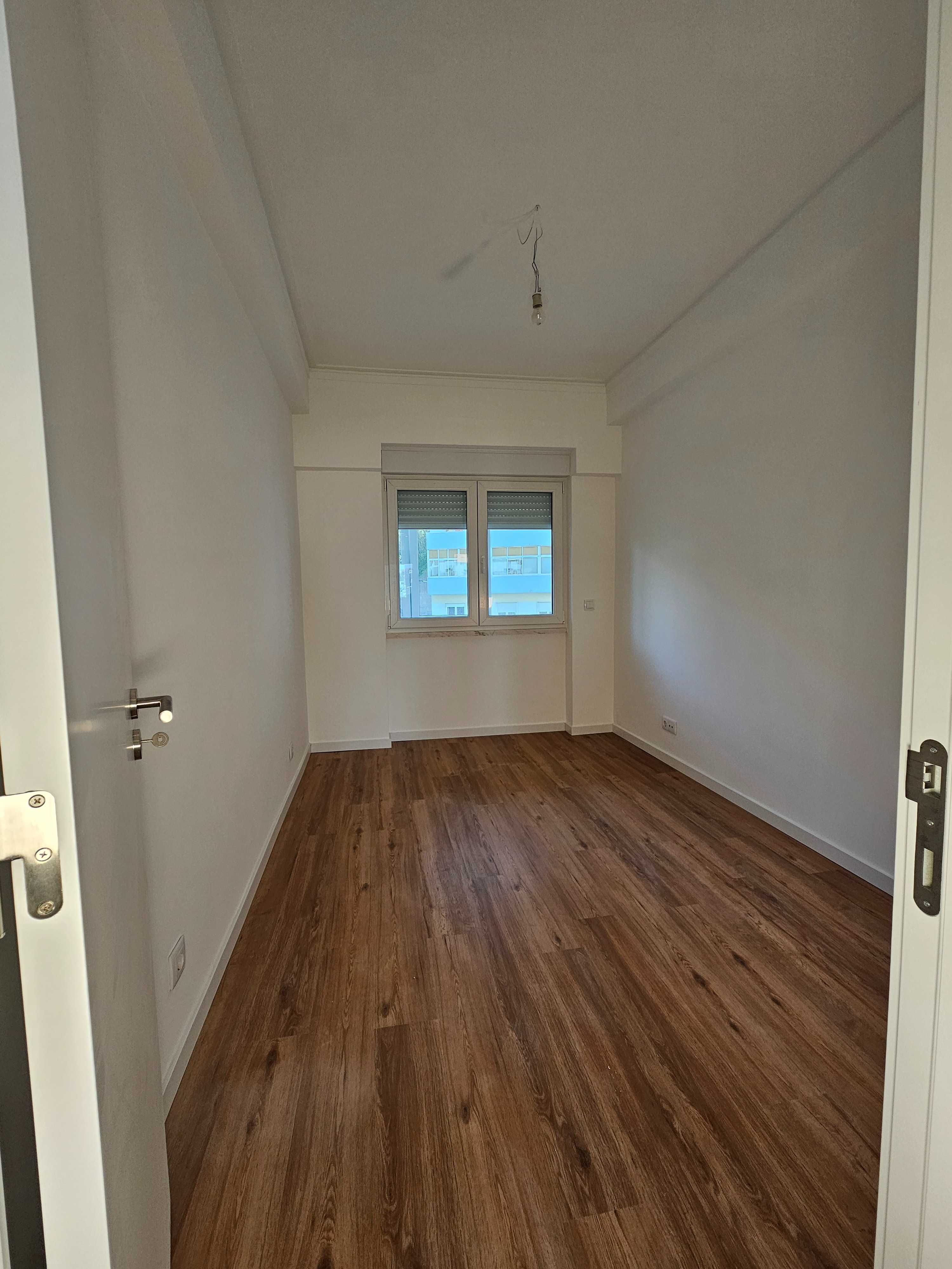 Apartamento T4 Totalmente Renovado Lumiar