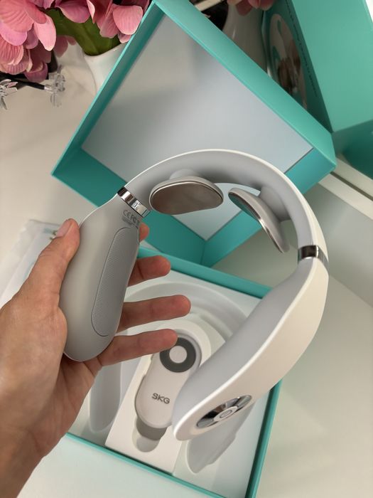 Масажер для шиї