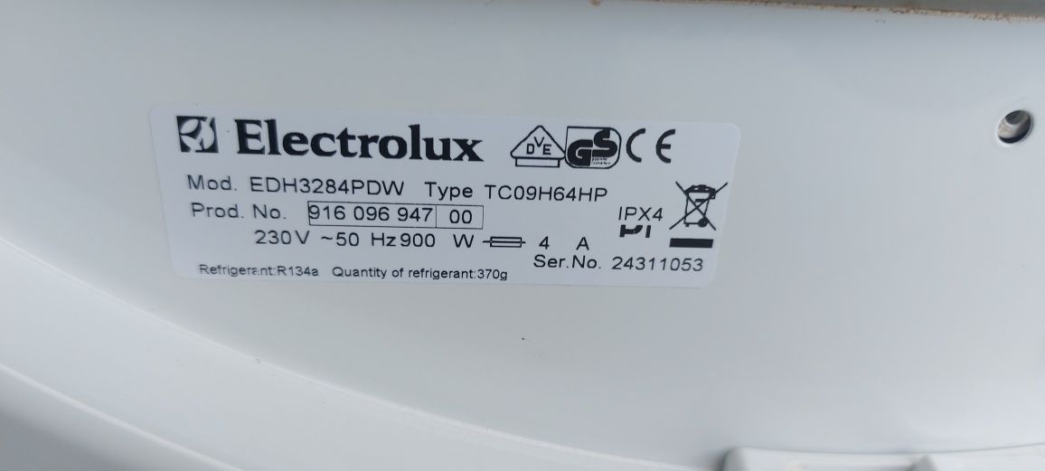 Сушильна машина Electrolux EDH3284PDW