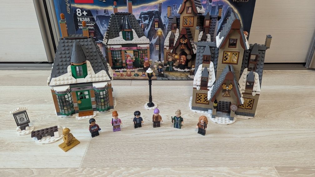 Lego Harry Potter Гаррі Поттер Прогулянка до села Гоґсмід (76388)