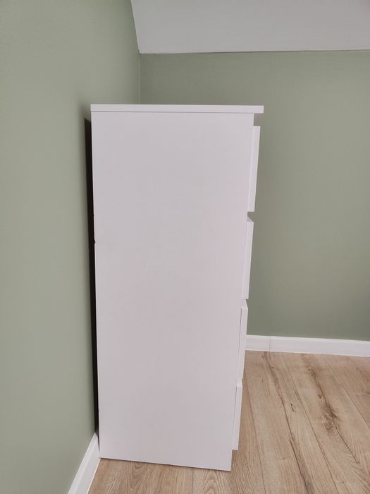 Komoda z szufladami biała