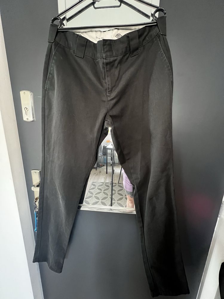 Czarne spodnie Dickies – Slim Fit, rozmiar W31/L34