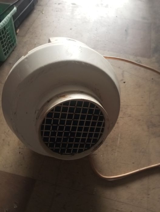 Motor de exaustão de fumos