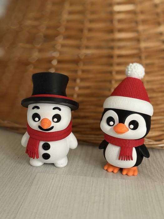 Новорічні іграшки