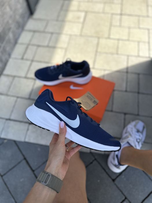 Чоловічі оригінальні кросівки Nike revolution 7 FB2207 400