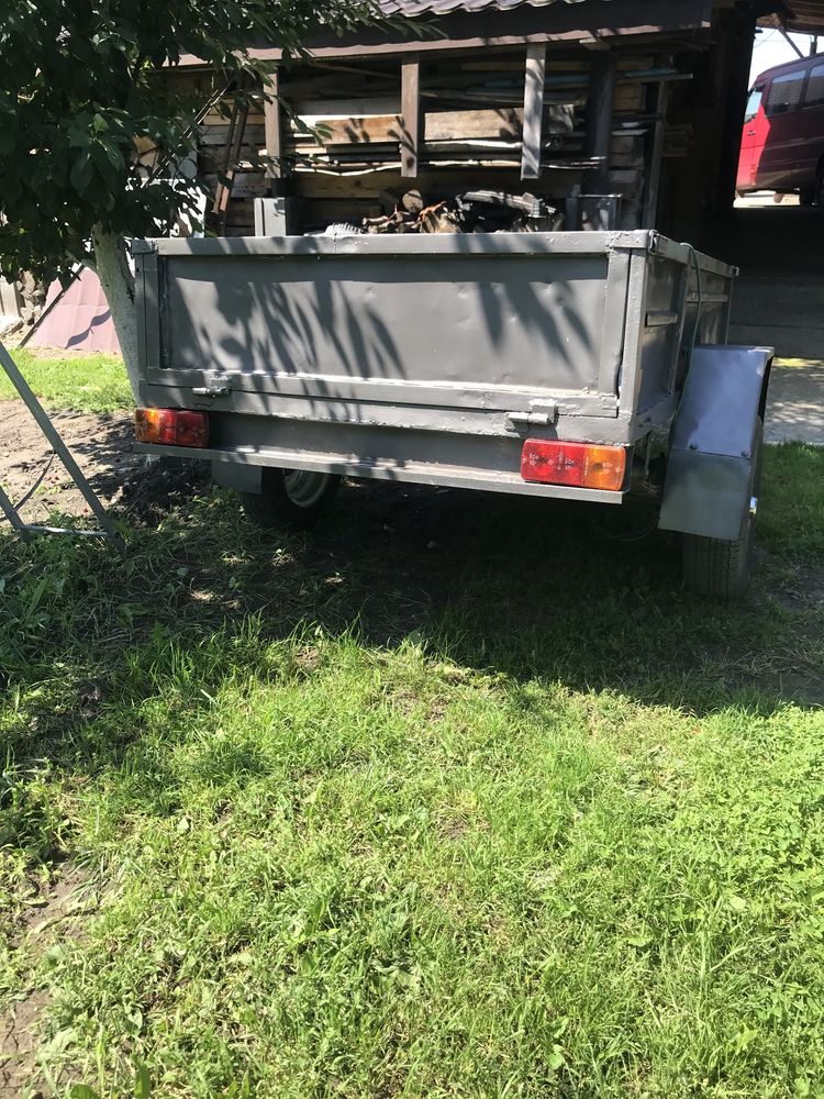 Причіп до дегкового авто