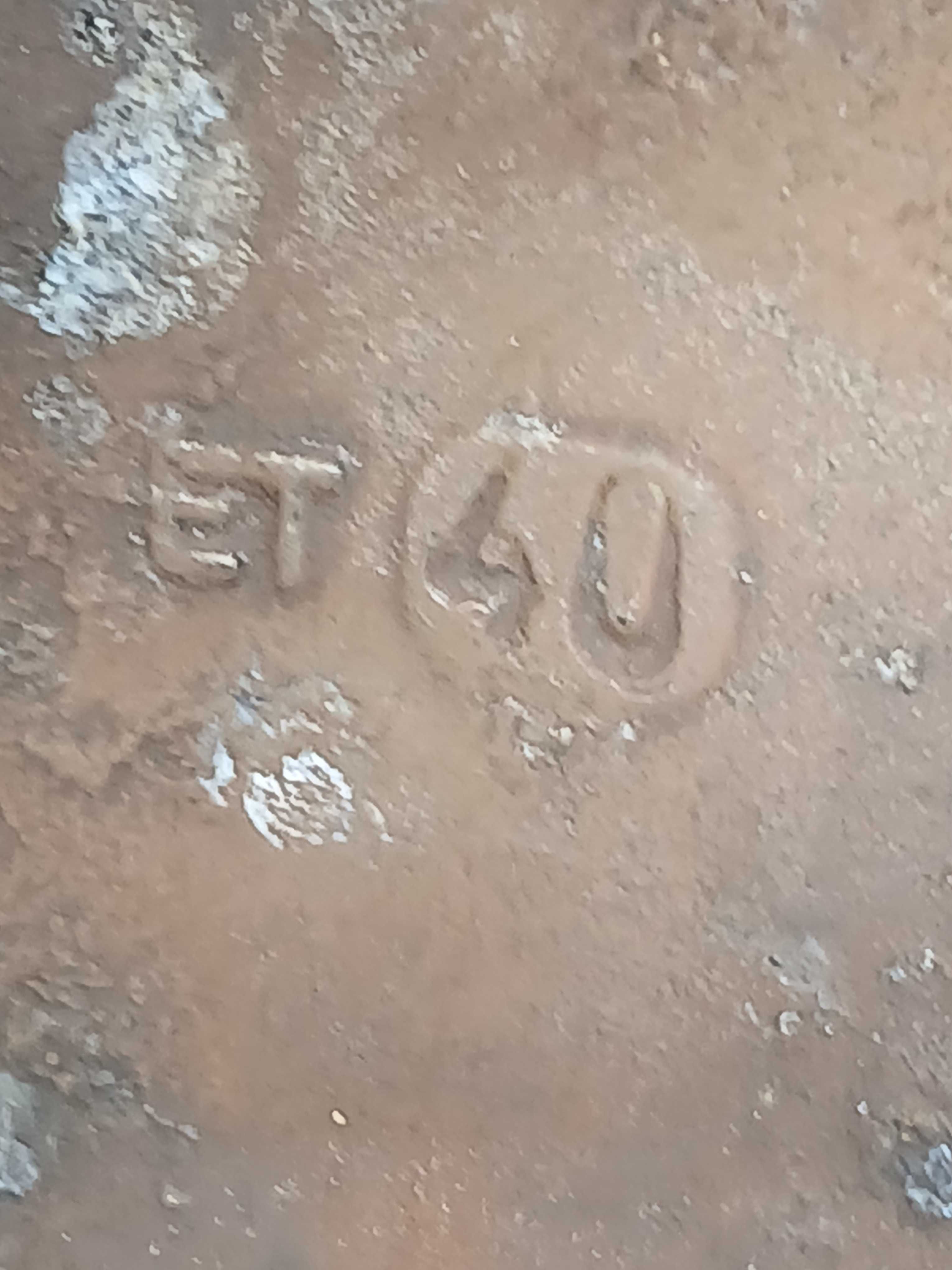 Felgi DOTZ 16" z oponami w tym jedna uszkodzona