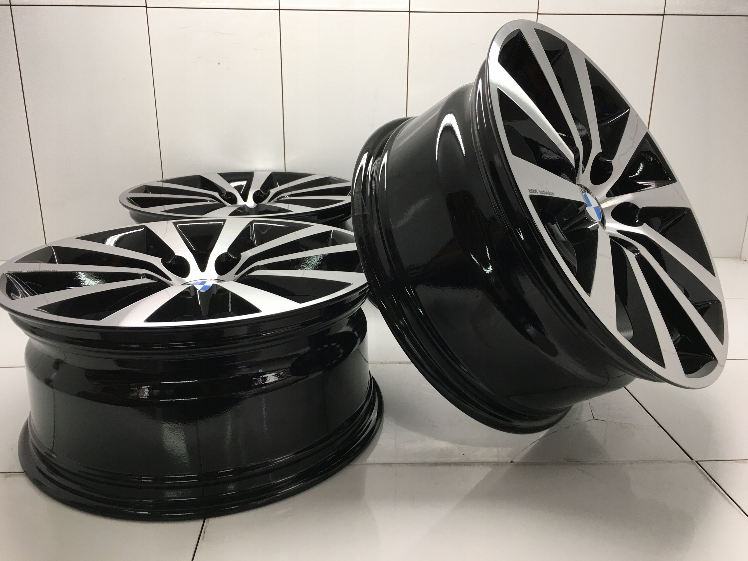 Felgi 18 BMW VW T5 T6 8J ET30 Super Ideal