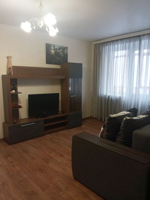 Сдам 2 комнатную квартиру проспект О.Поля