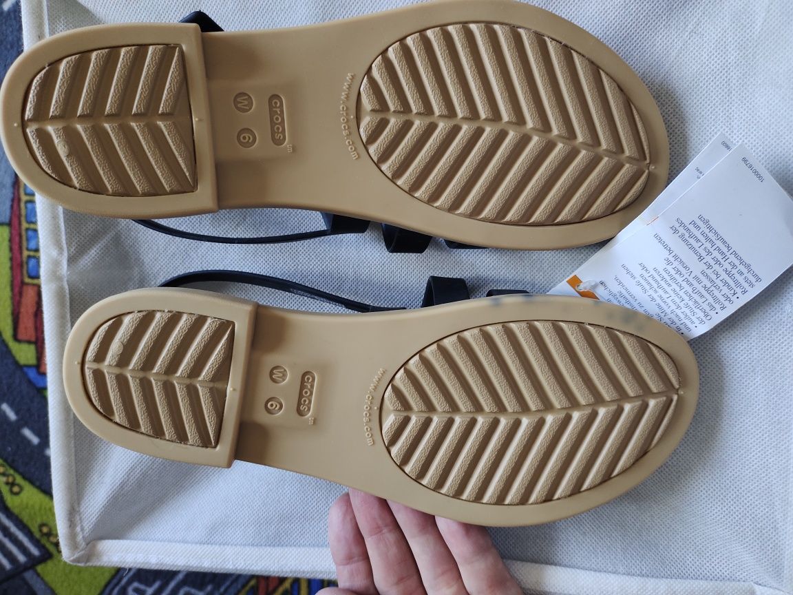 Босоніжки Crocs w6 36-37 розмір