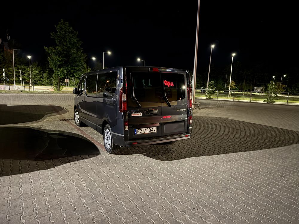 Wynajem busa 9-osobowego – unikalna oferta! PODRÓŻUJ LUKSUSOWO!