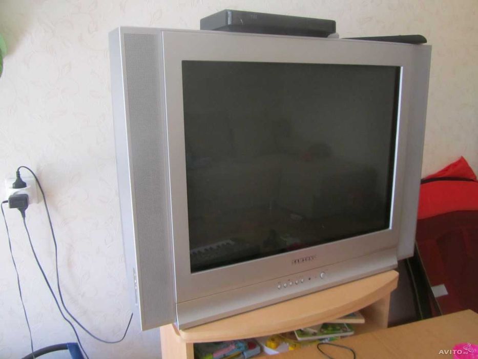 Продам кольоровий телевізор Samsung CS-29K5ZQQ