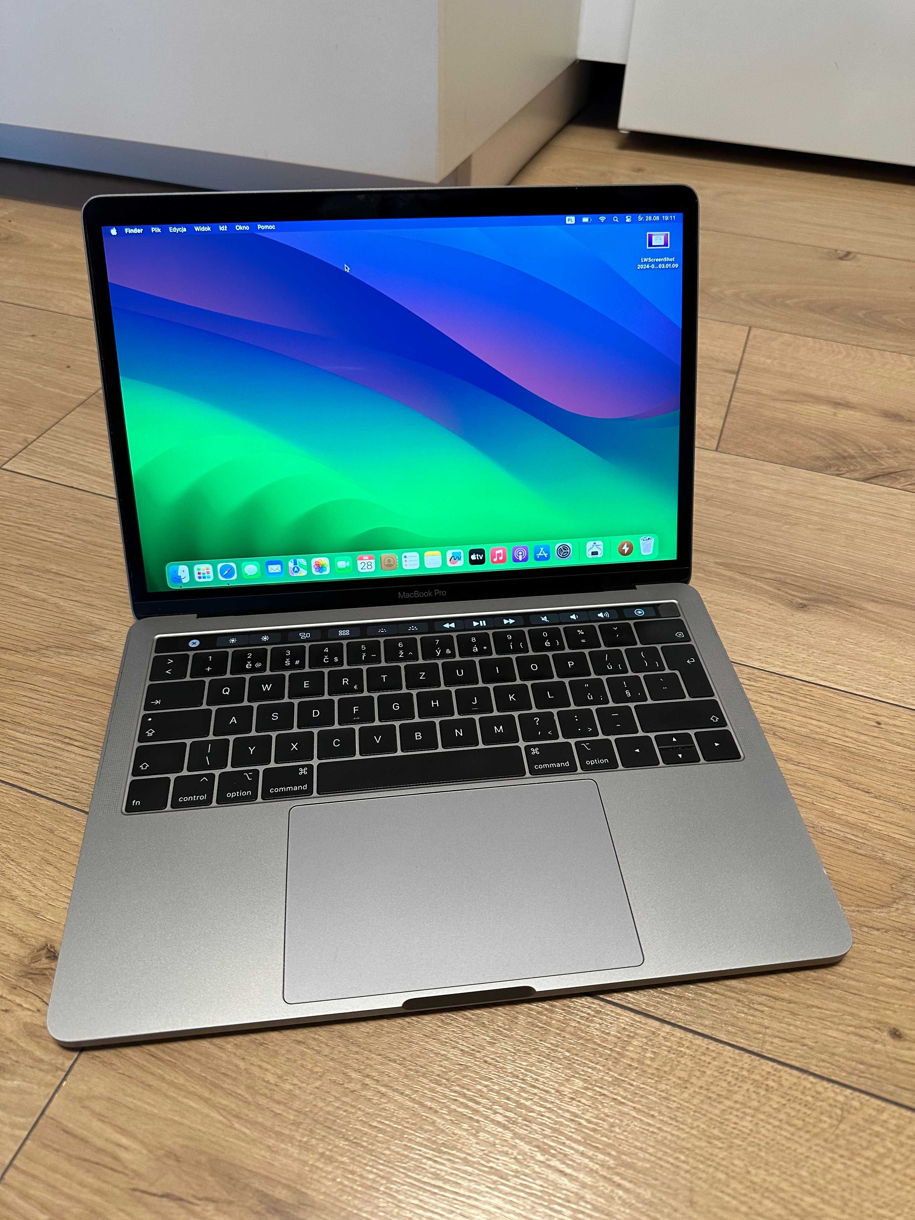 MacBook Pro 13,3” TOUCH BAR TOUCH ID 16/512 GB w bardzo fajnym stanie