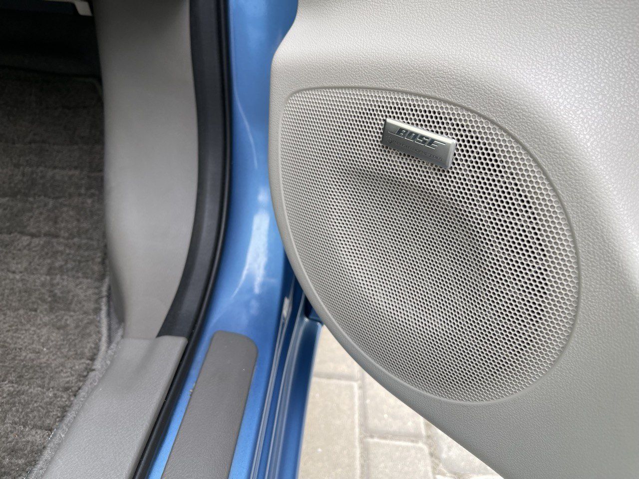 Продам Nissan Leaf