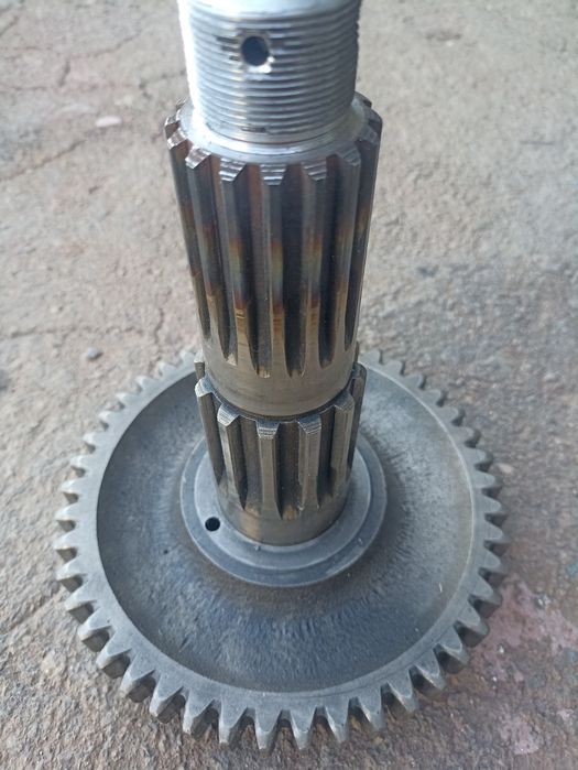 Вторинний вал мтз