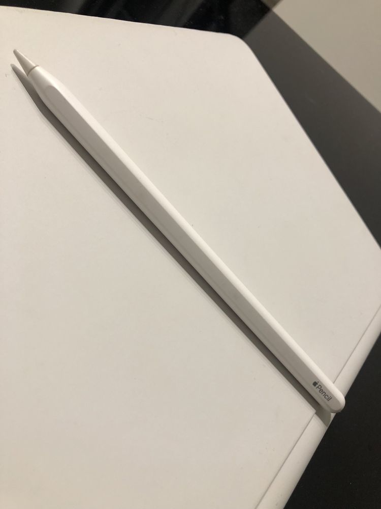 Ipad Air 2022, apple pancil i magic keyboard