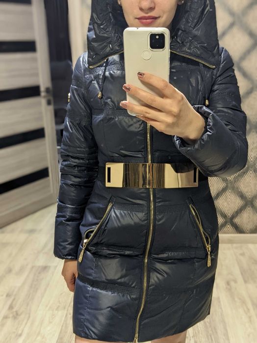 Натуральный пуховик в идеальном состоянии 40-44!