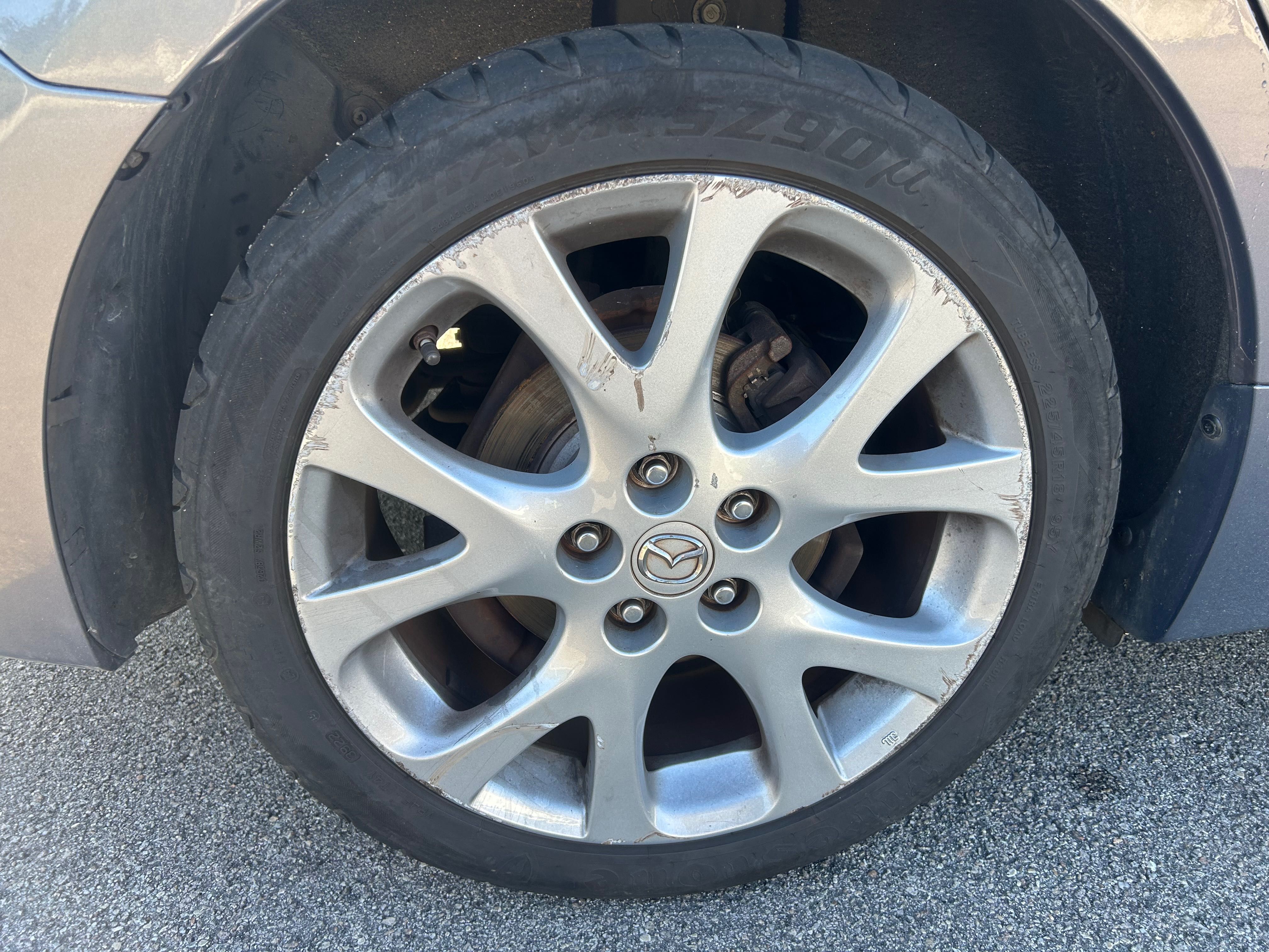Mazda 6 em bom estado