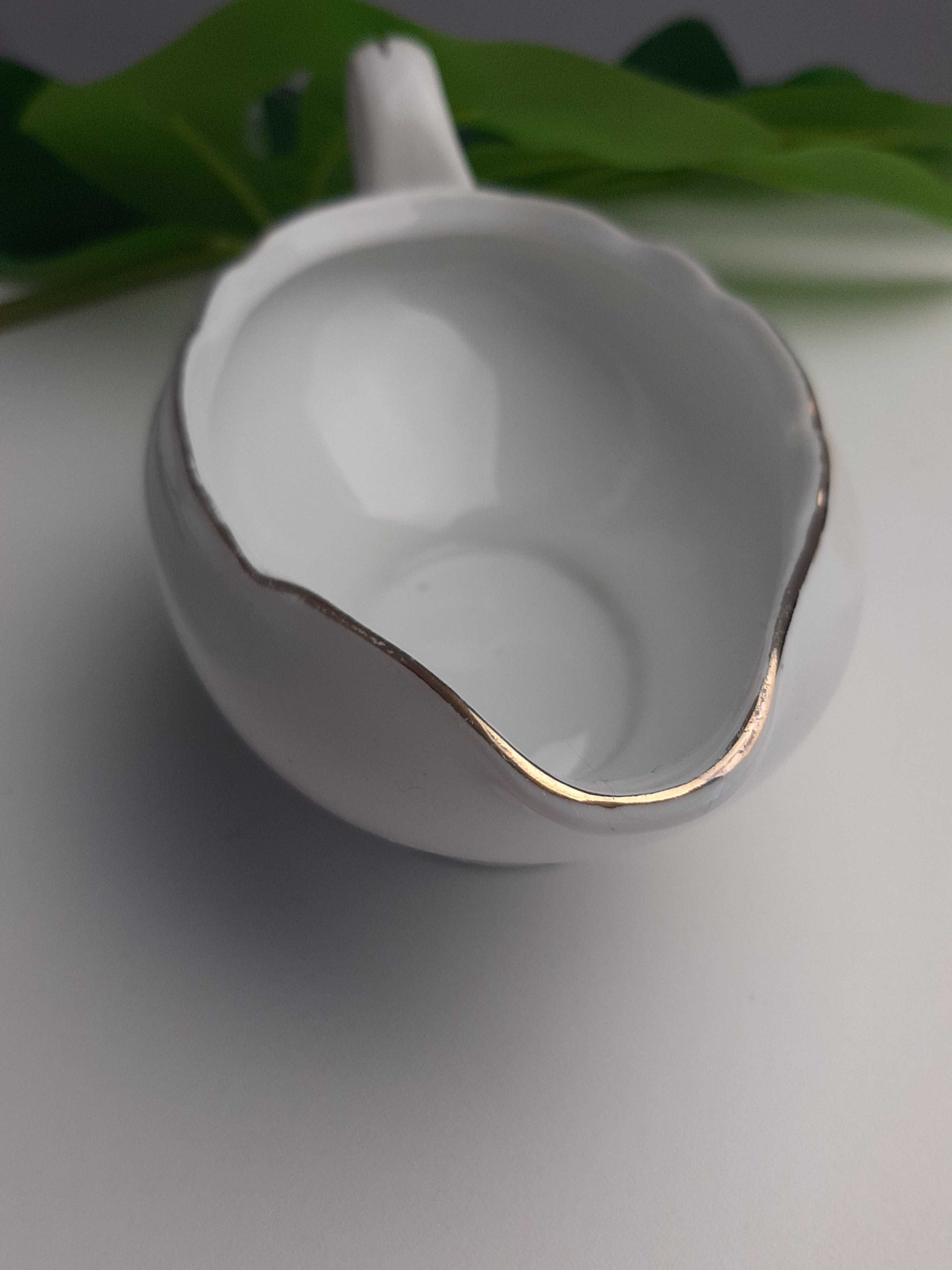 porcelanowa sosjerka Ćmielów PRL